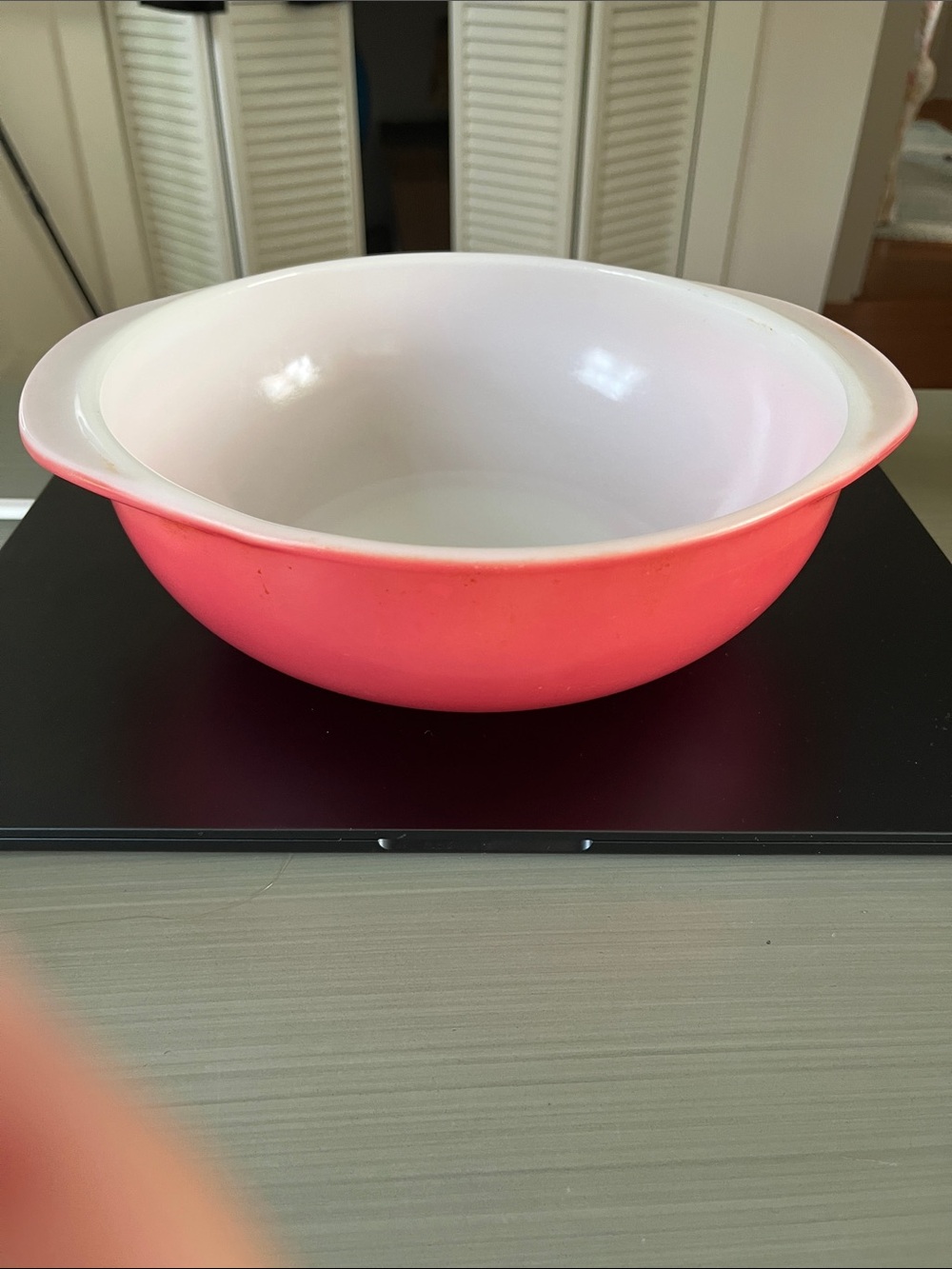 Pyrex 024 Pink/Red 2 qt